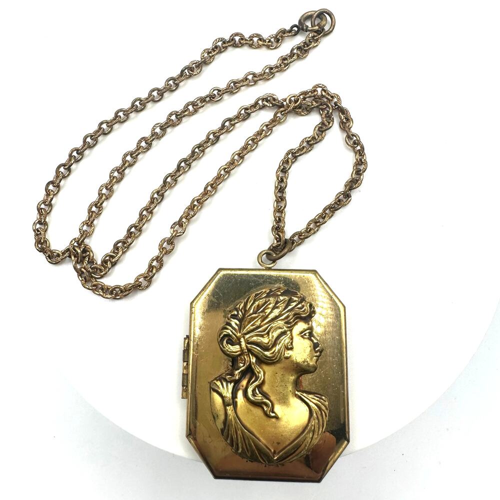 Antique Art Deco 1920s 1930s gold tone cameo locket 19” chain necklace